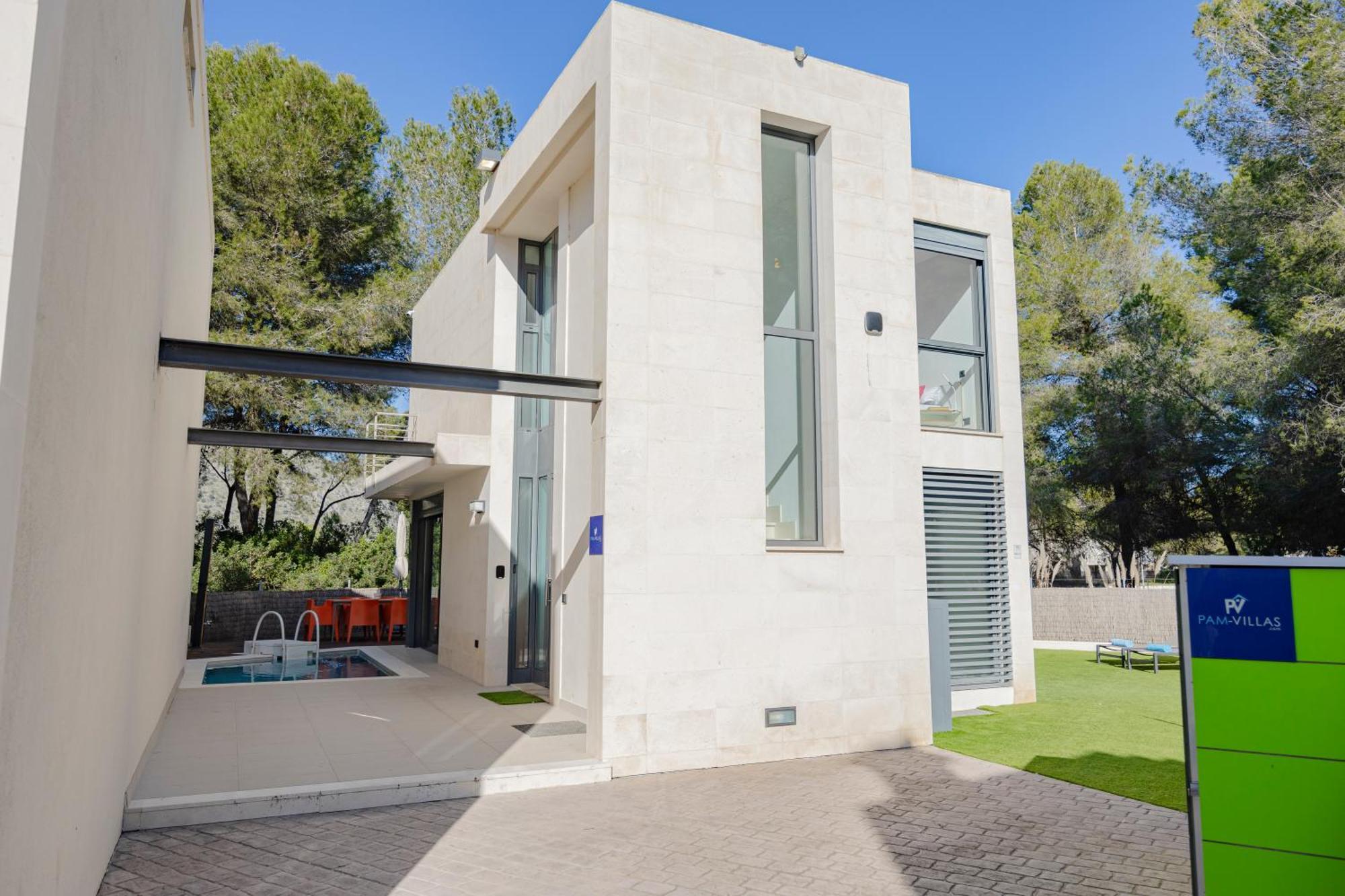 Villa Pam Beach House Playa De Muro - 200M To Beach With Hot Tub Alcúdia Exterior foto